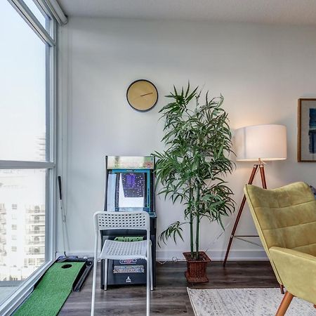 The Benetton Suite - Square One 1 Bedroom + Den + 1 Parking ميسيسوجا المظهر الخارجي الصورة