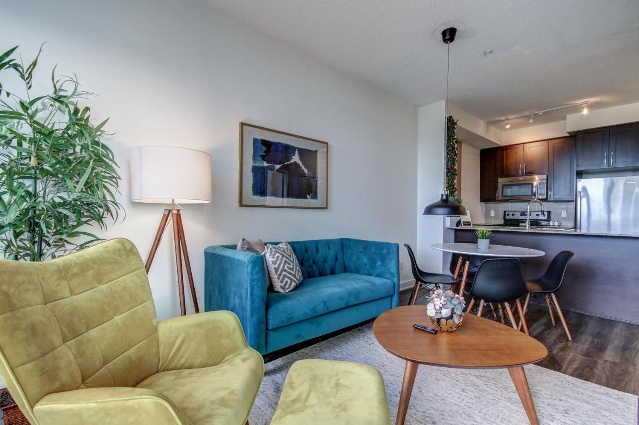 The Benetton Suite - Square One 1 Bedroom + Den + 1 Parking ميسيسوجا المظهر الخارجي الصورة